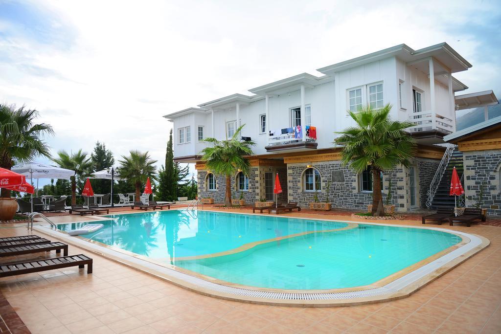 Hotel Sarajet E Pashait 1 Dhërmi Esterno foto