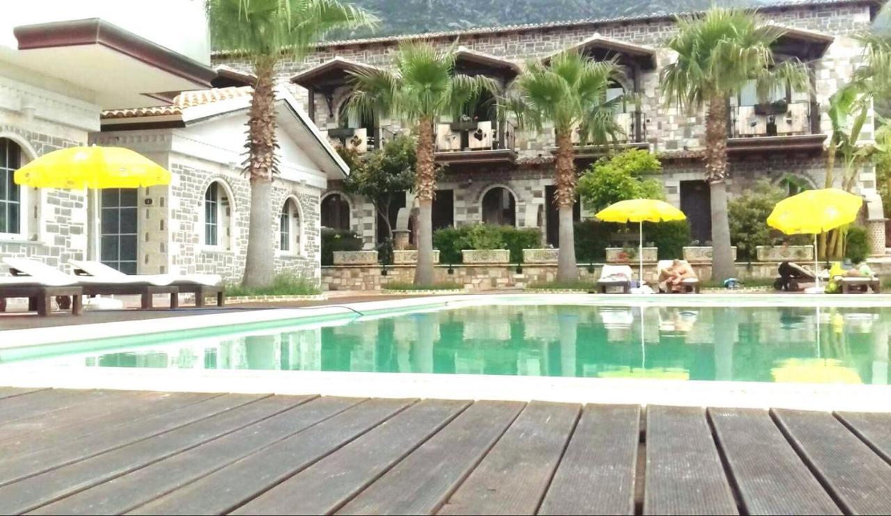 Hotel Sarajet E Pashait 1 Dhërmi Esterno foto